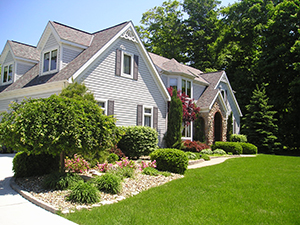 Landscapers and Lawncare Services in Hooks, TX
